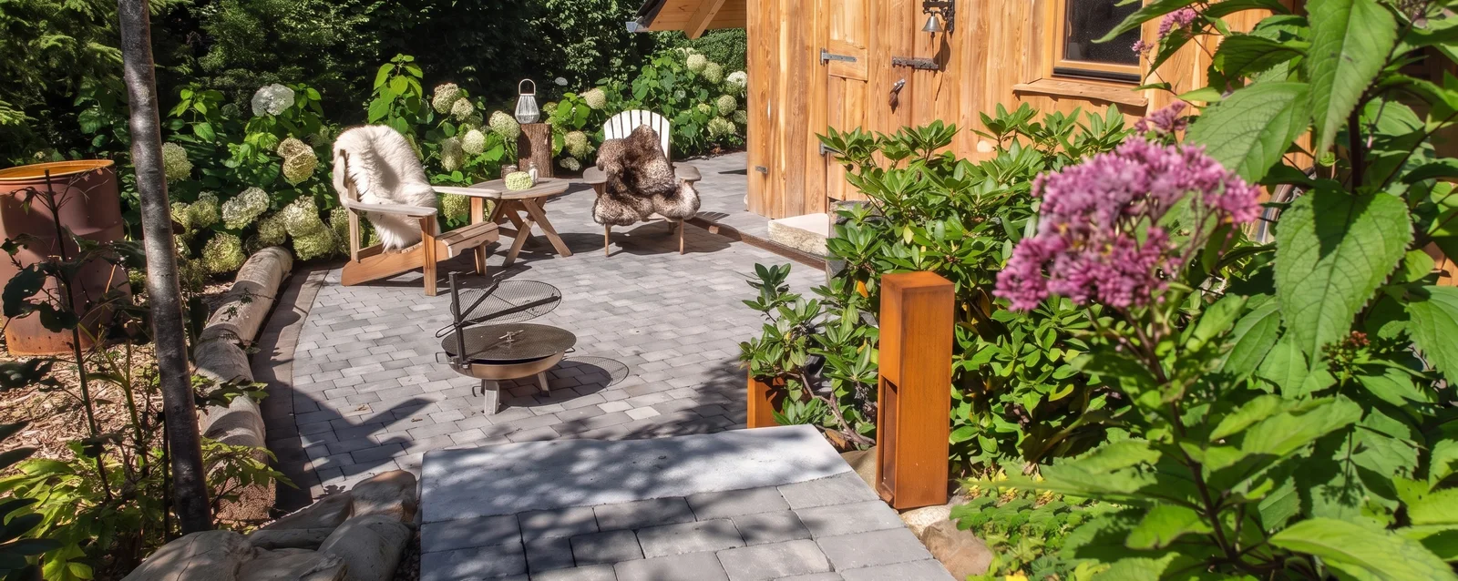 Erstgespräch im Garten des Kunden